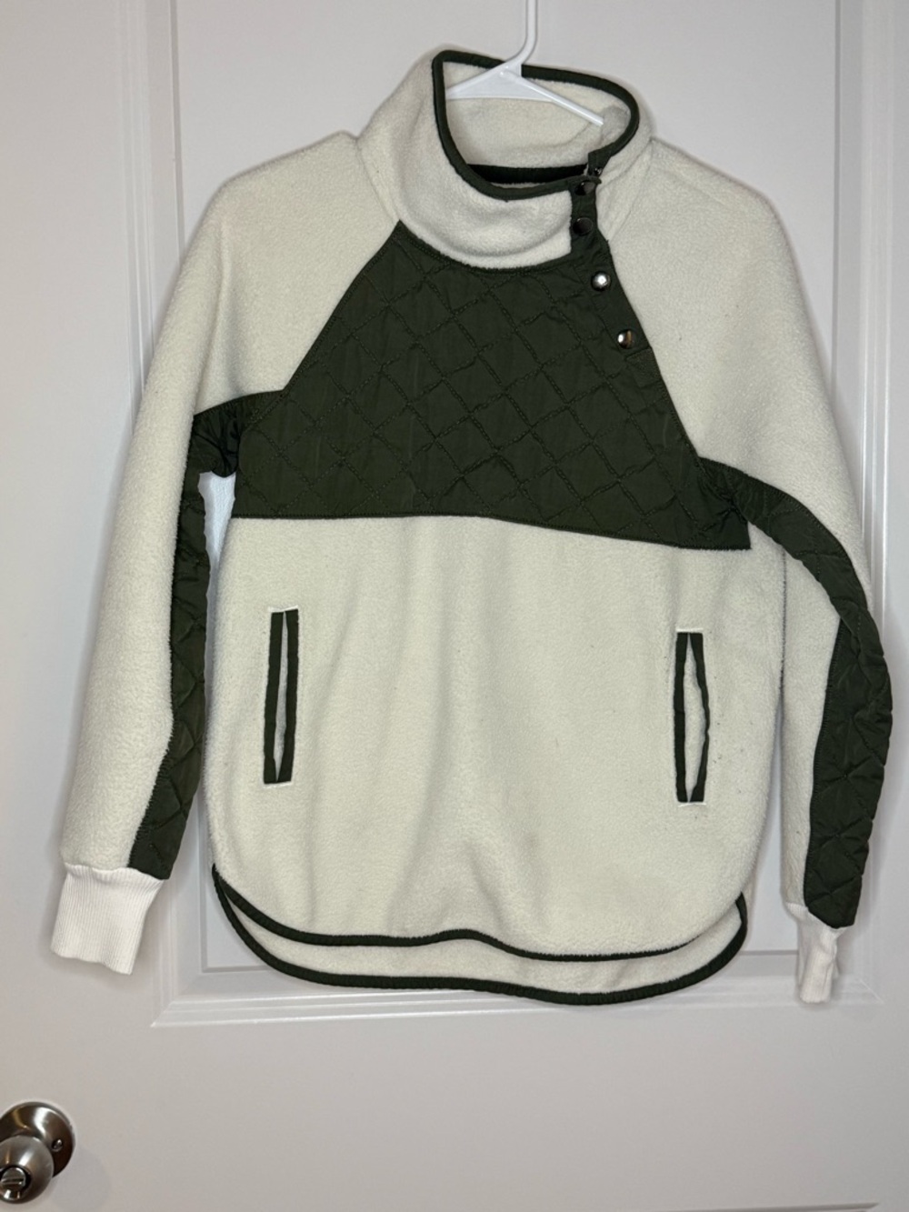 Abercrombie & Fitch Cream Fleece Pullover with Olive Trim